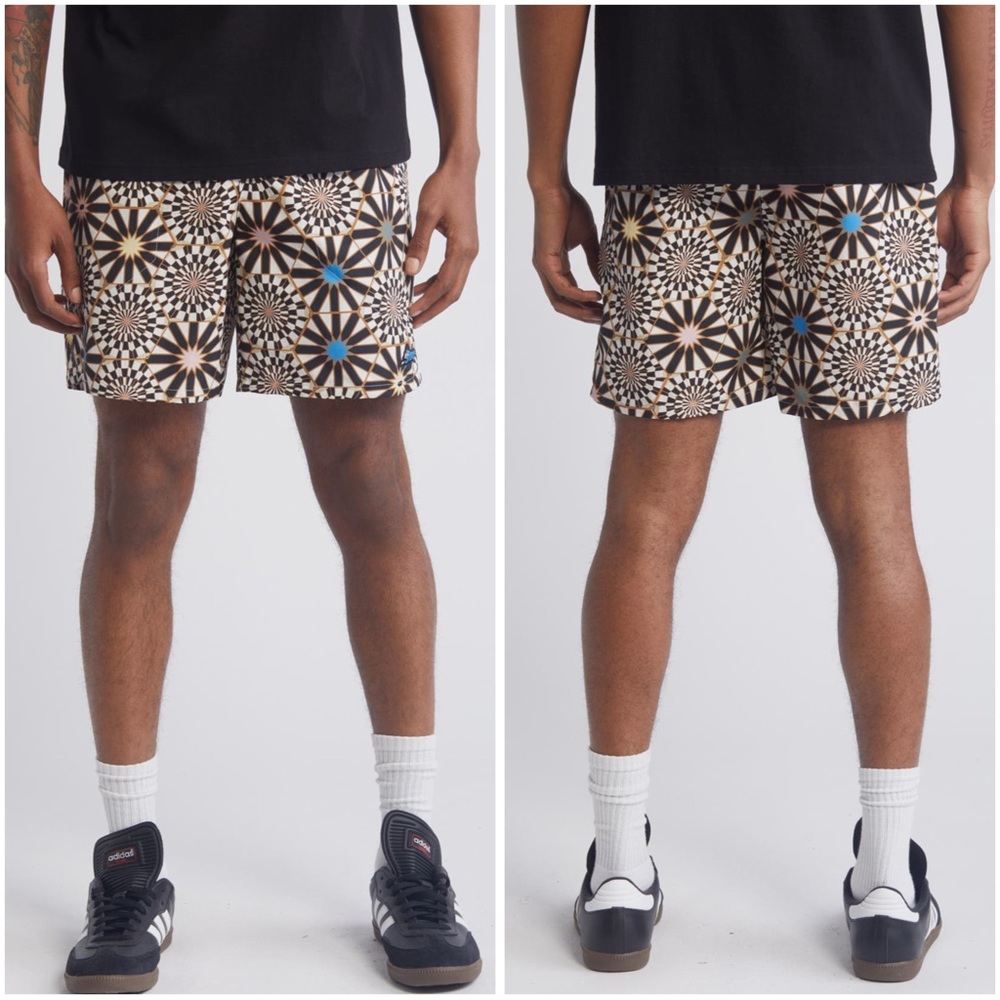 ICECREAM Tropical Print Geometric Print Shorts
